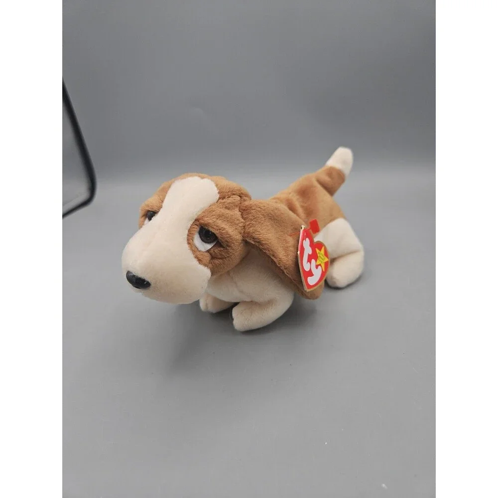 TY Beanie Baby TRACKER Brown & White Basset Hound Dog Plush 1997/1998 NWT